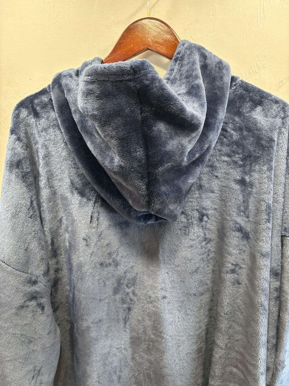 The Comfy Original 1/4-Zip Plush True Navy Wearable Blanket Hooded Kangaroo PKT - Picture 8 of 9